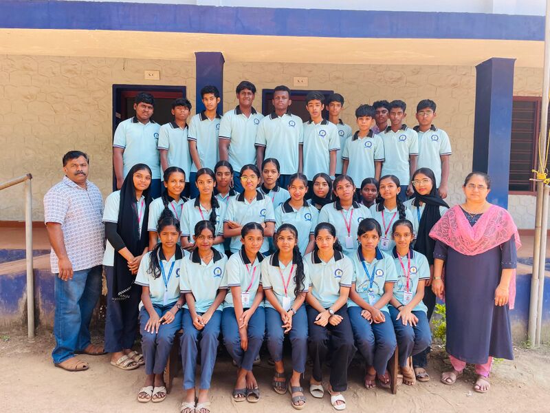 പ്രമാണം:Kite 9th std.jpg