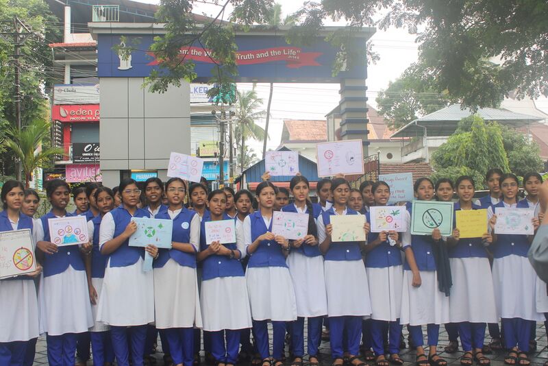 പ്രമാണം:NSS 5.JPG