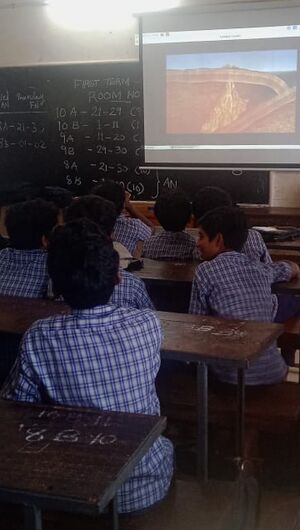 13033 hightech .jpeg