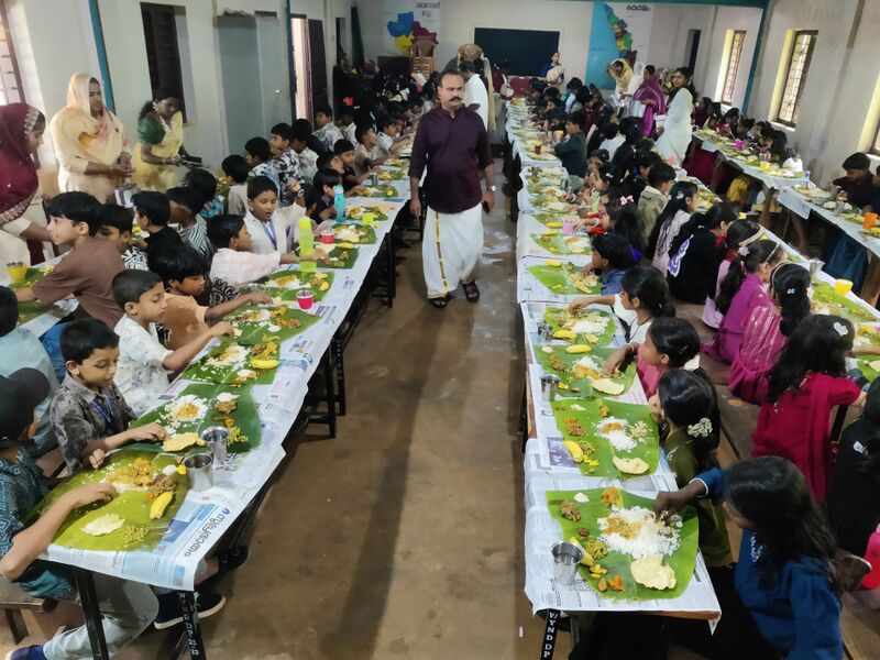 പ്രമാണം:15088 onam-celebration 2025 8.jpg