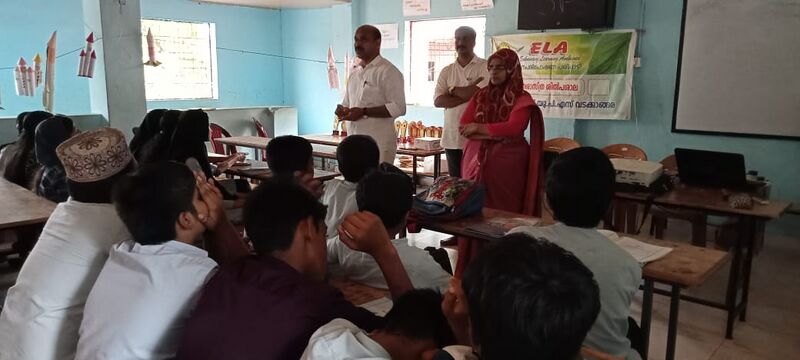 പ്രമാണം:18677 APRIL1.jpg