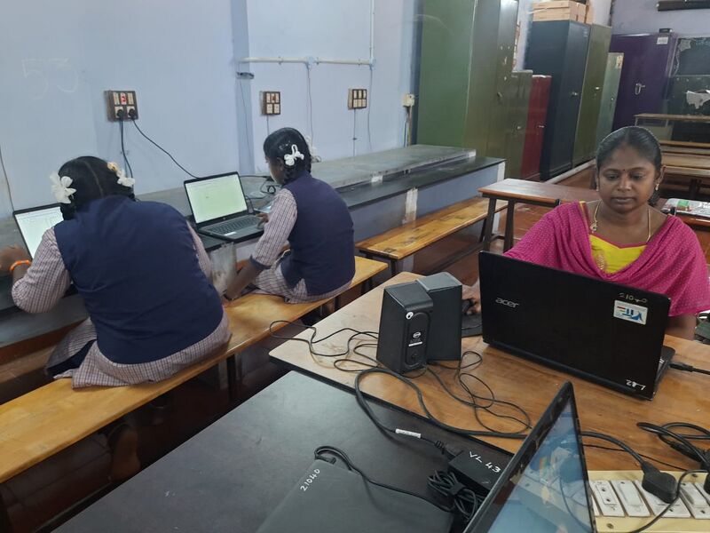 പ്രമാണം:21040 Hitech Lab 01.jpeg