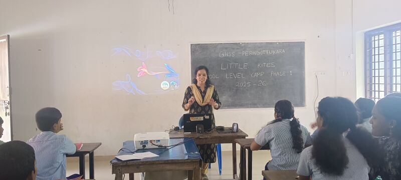 പ്രമാണം:22026 LKUnitcamp1.jpg