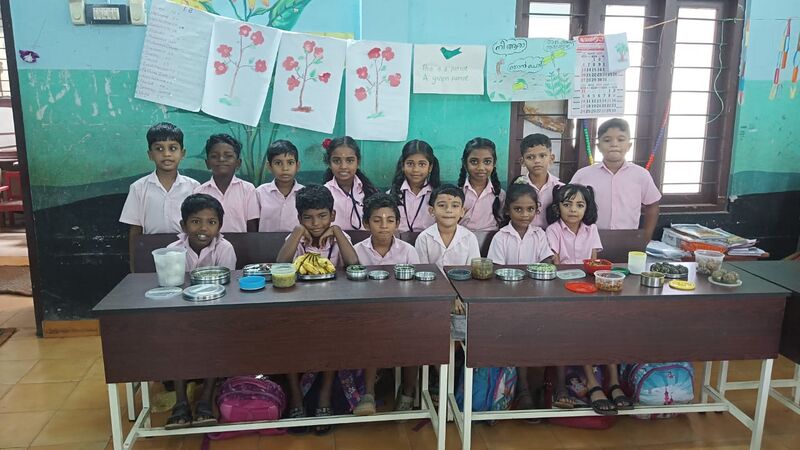 പ്രമാണം:23457 poshan1.jpeg