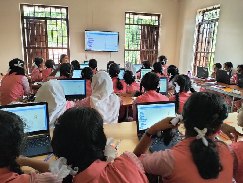 പ്രമാണം:35015 lk camp..resized.jpg