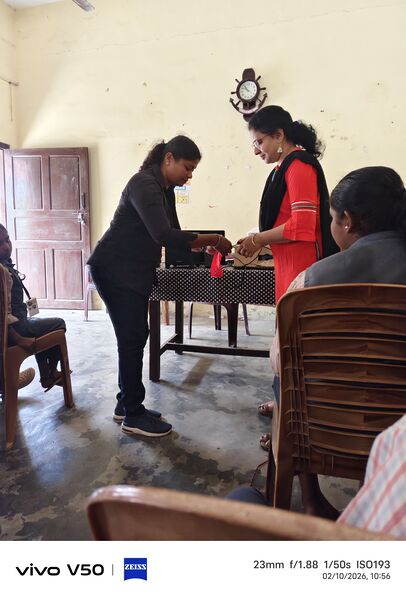 പ്രമാണം:35026 she12.jpg