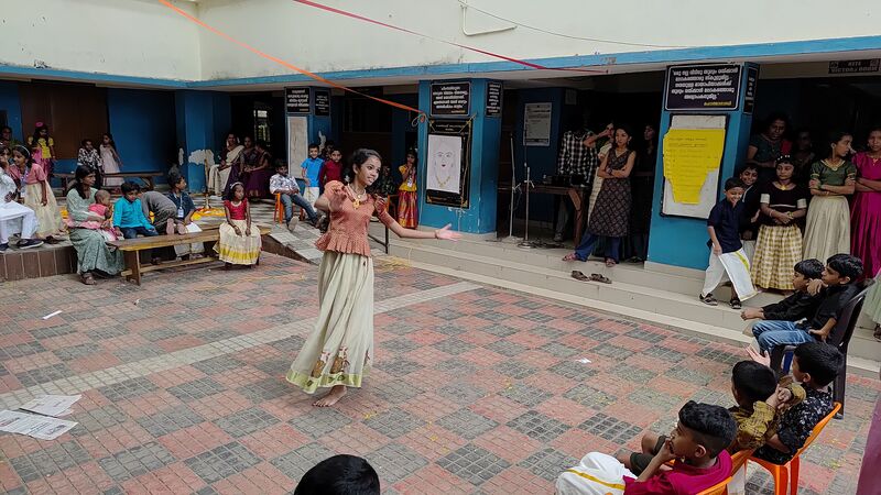 പ്രമാണം:42085 ONAM25 6.resized.jpg