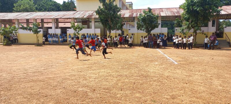 പ്രമാണം:44018 ss 13 24.jpg