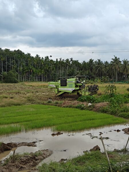 പ്രമാണം:48470 PAADAM.jpg