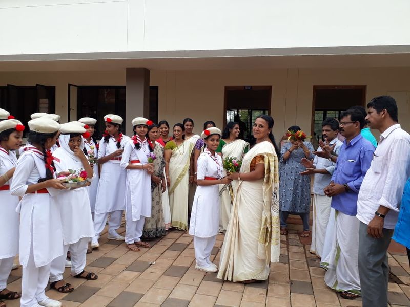 പ്രമാണം:Gvandanam 03.jpeg