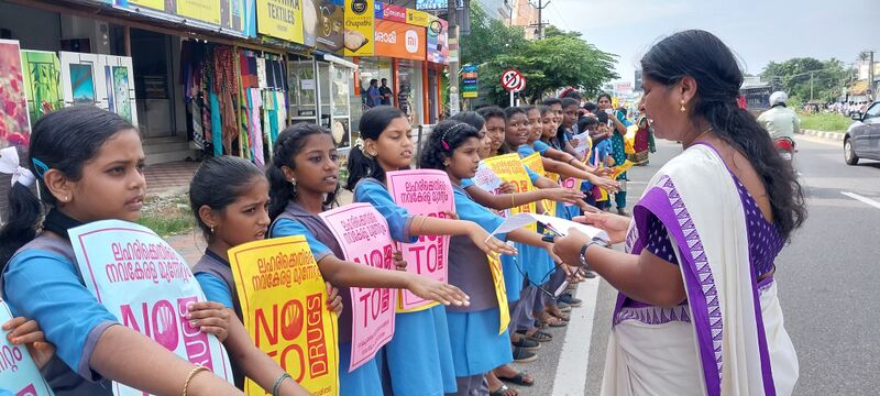 പ്രമാണം:SNTD TVM 44244-4.jpg