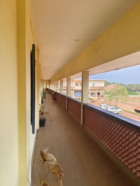 പ്രമാണം:11053 hitech staffroom2.jpg