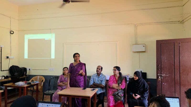 പ്രമാണം:12040 lk batch inaguration.jpg