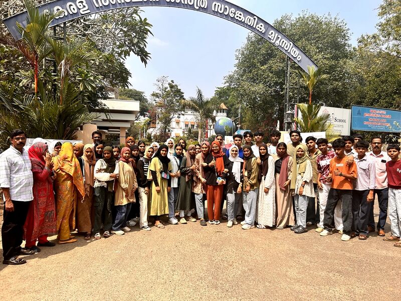 പ്രമാണം:19009-planatorium visit.jpg