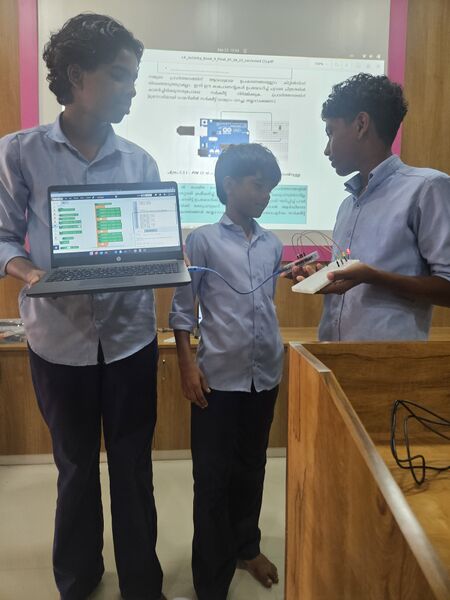 പ്രമാണം:19066 freedo.jpg