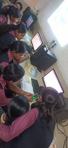 പ്രമാണം:25044 Robotic shilpasala1.jpg