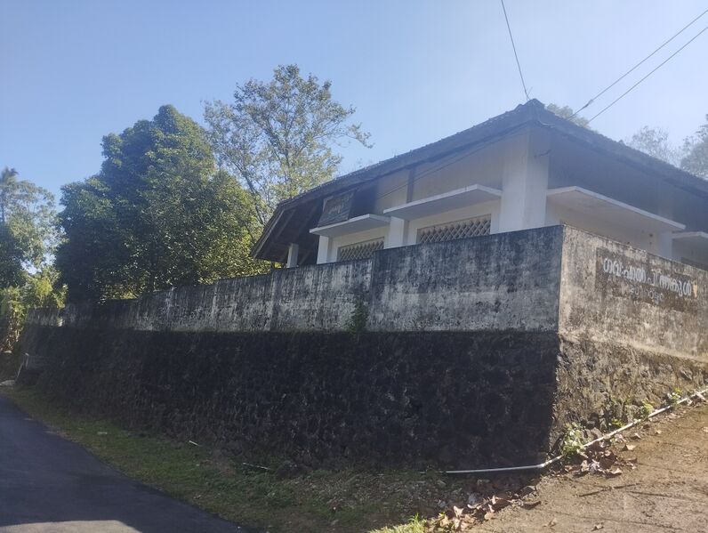 പ്രമാണം:33064-gov.lp school.jpg