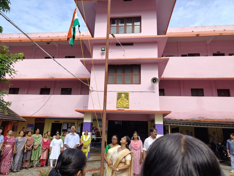 പ്രമാണം:35026 158253.jpg