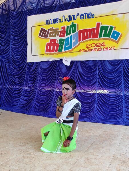 പ്രമാണം:44244 school kalolsavam 2024 3.jpg