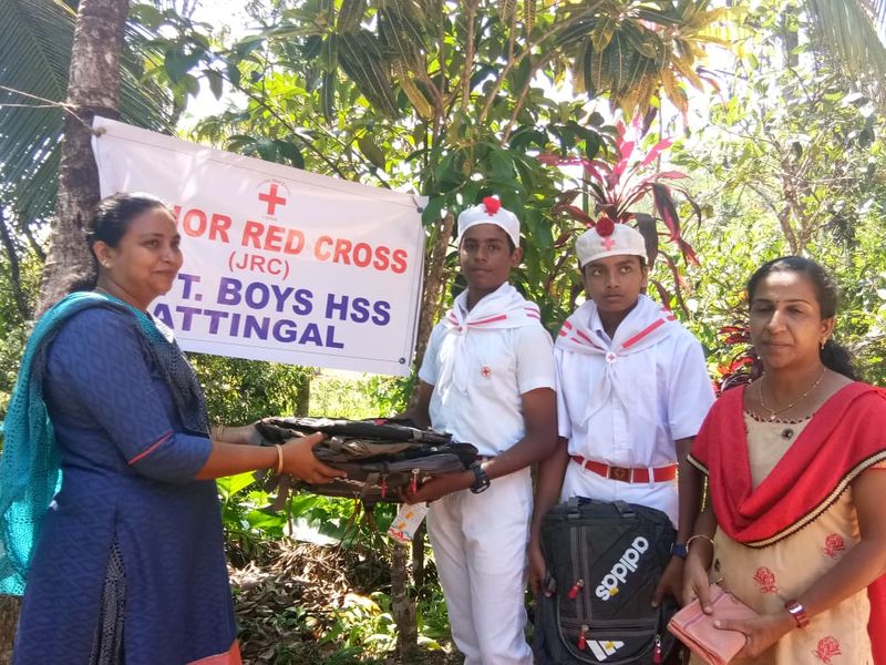 പ്രമാണം:ജെ ആർ സി.jpeg