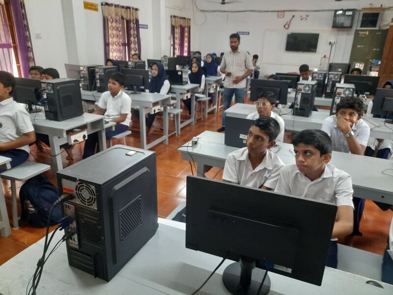 പ്രമാണം:18007 lk onday camp 2025-26.jpg