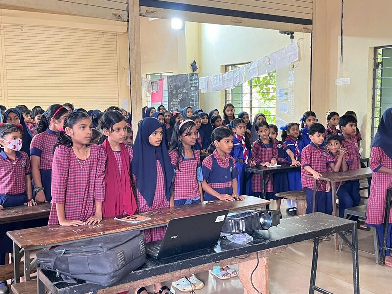 പ്രമാണം:19874-english 2.jpeg