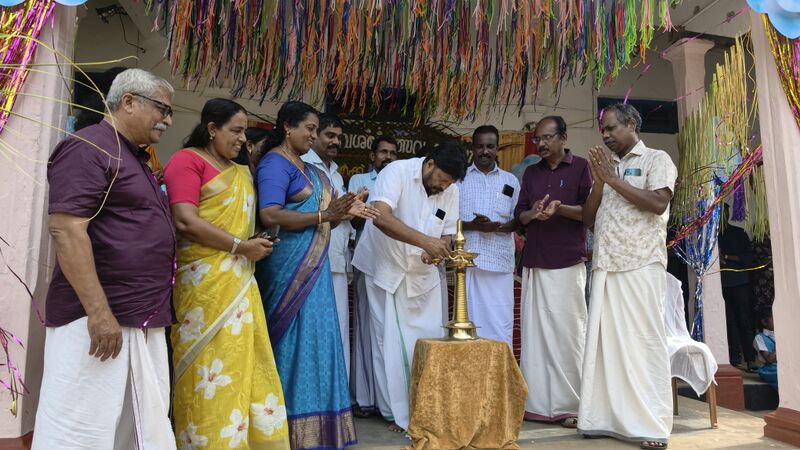 പ്രമാണം:26023 preveshanolsavam 4.jpg