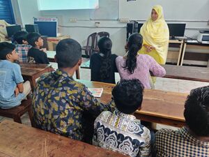 26091 EKM LK UnitCamp Class.jpg