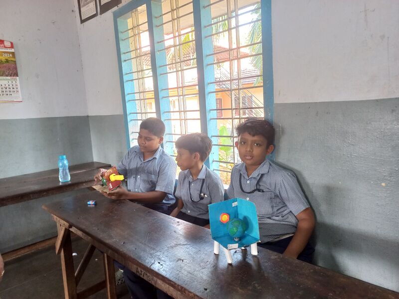 പ്രമാണം:31055 Science Fair 2.jpg