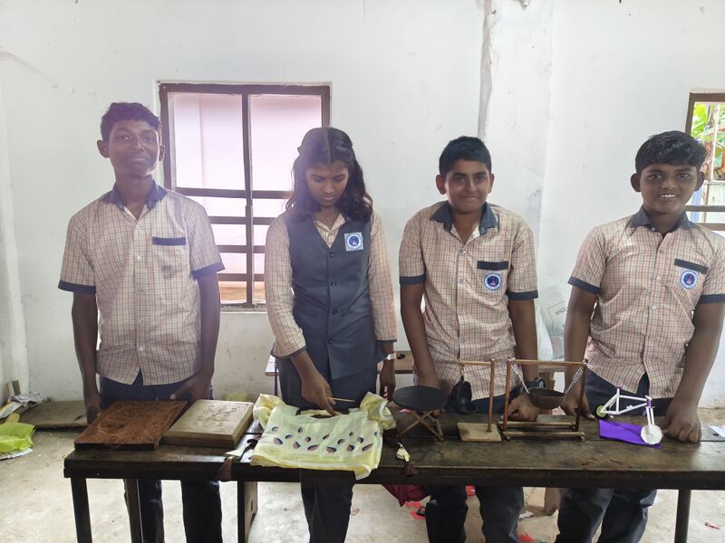 പ്രമാണം:35026 w252.jpg