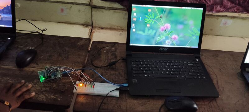 പ്രമാണം:42085 robo 11.jpeg