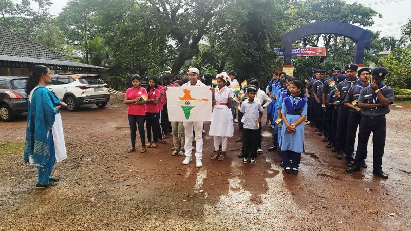 പ്രമാണം:45027 independence day4.jpg