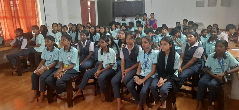 പ്രമാണം:LK camp 24-27.jpg