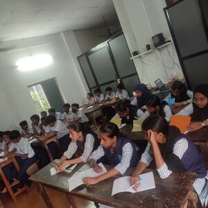 17058 LKQUIZ 2.jpg