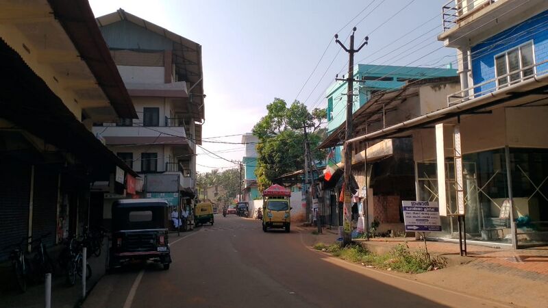 പ്രമാണം:18463-VILLAGE-CENTER.jpg