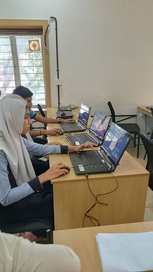 19077 school parlament election 14.jpg