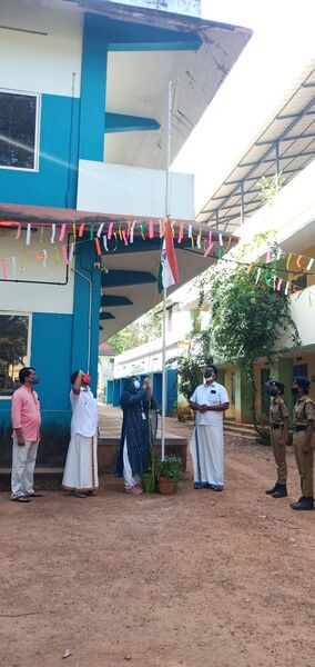 പ്രമാണം:43004 863.jpeg