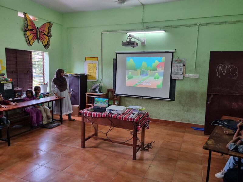 പ്രമാണം:47319 Hi tech image.jpg