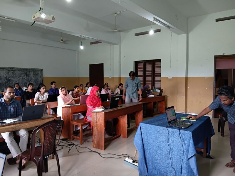 പ്രമാണം:Drcmlp training 8 57.jpg