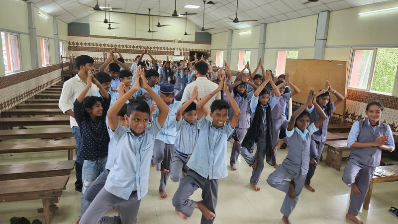 പ്രമാണം:25095 yoga2 2025.png