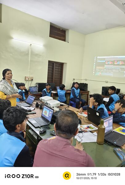 പ്രമാണം:40023 lkpre camp2(3).jpg