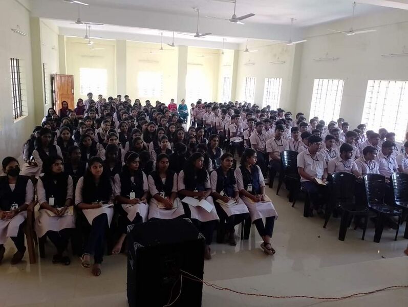 പ്രമാണം:40031-AWARENESSCLASS-HSS-2.jpg