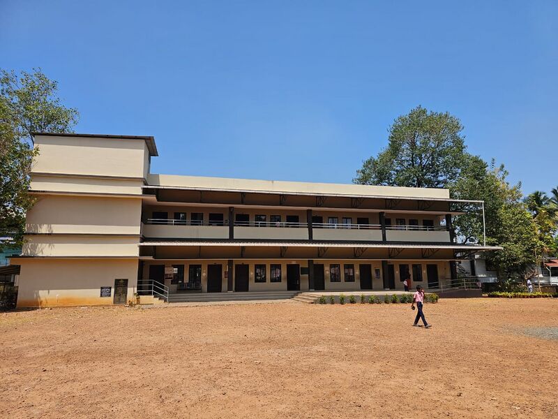 പ്രമാണം:New Building 1.jpg