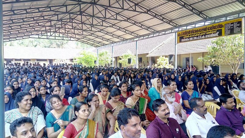 പ്രമാണം:19068 atl ina 5.jpg