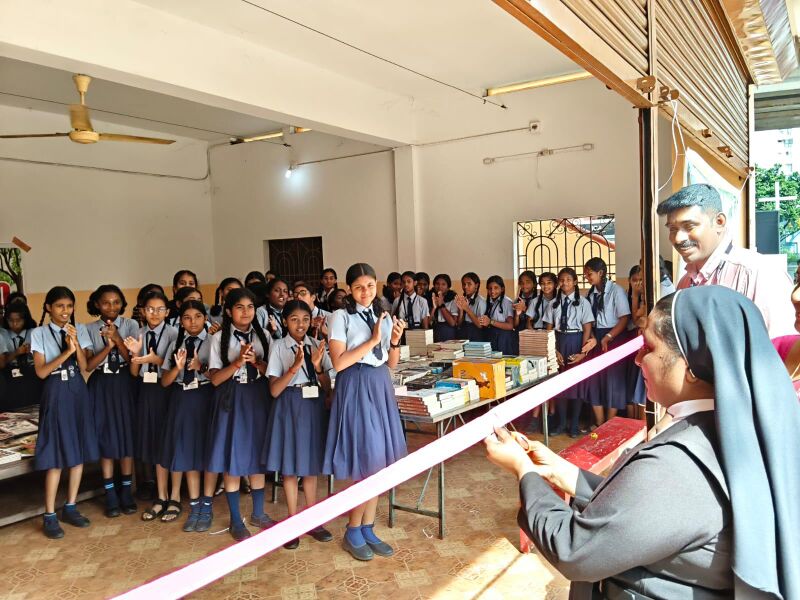 പ്രമാണം:26084 book fair 2025-26.jpg
