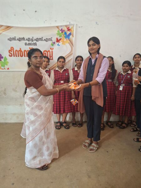 പ്രമാണം:27009 teens club.jpeg