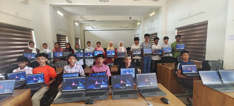 പ്രമാണം:Drcmlp installation fest 50.jpg