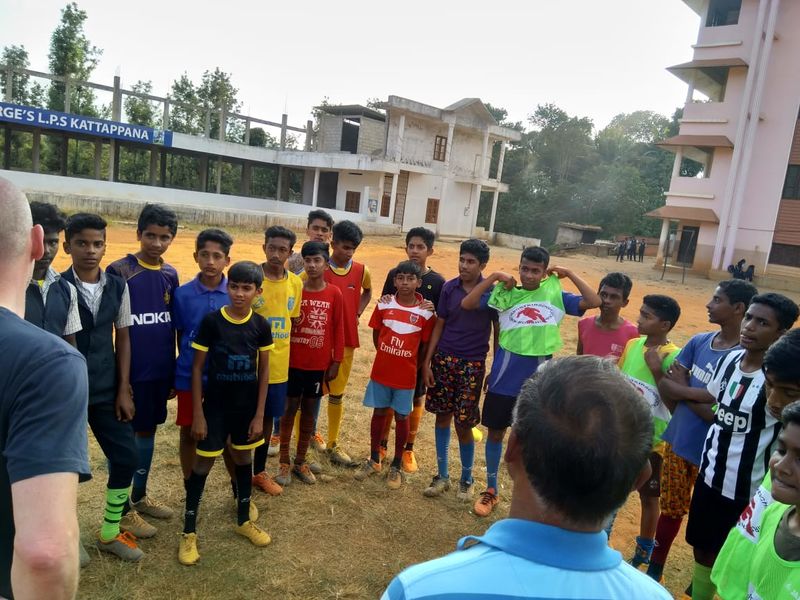 പ്രമാണം:SPORTS PRACTICE & COMPETITIONS SGHSS14.jpg