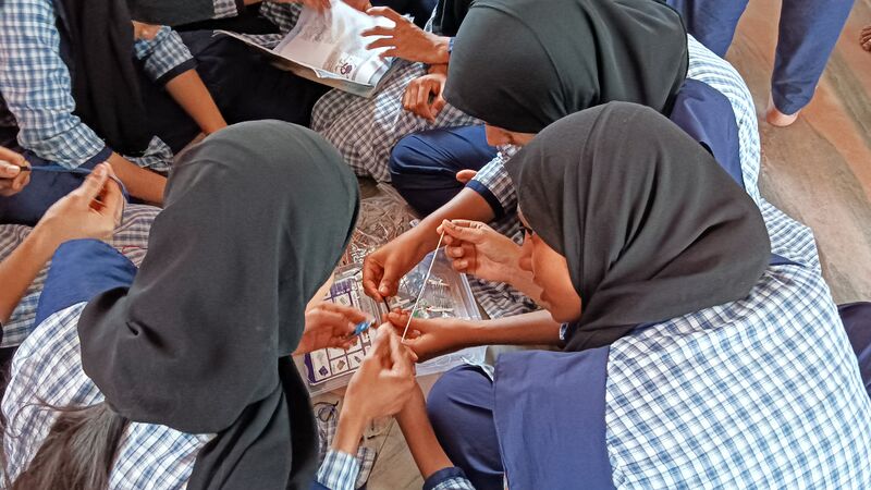 പ്രമാണം:11007 ROBO 03.jpg