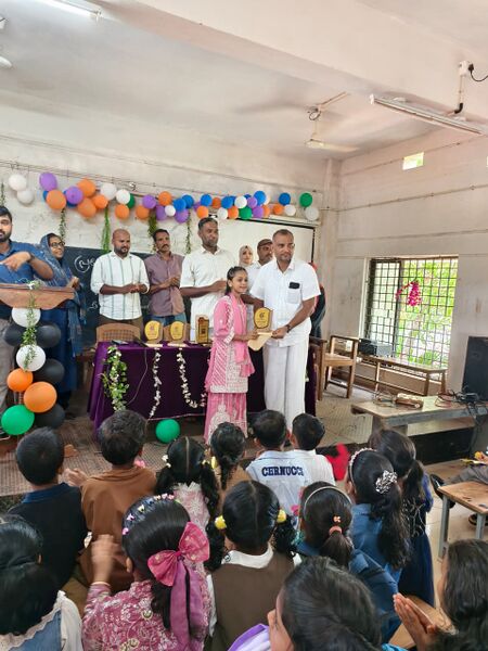 പ്രമാണം:11022 -june 1-04.jpg